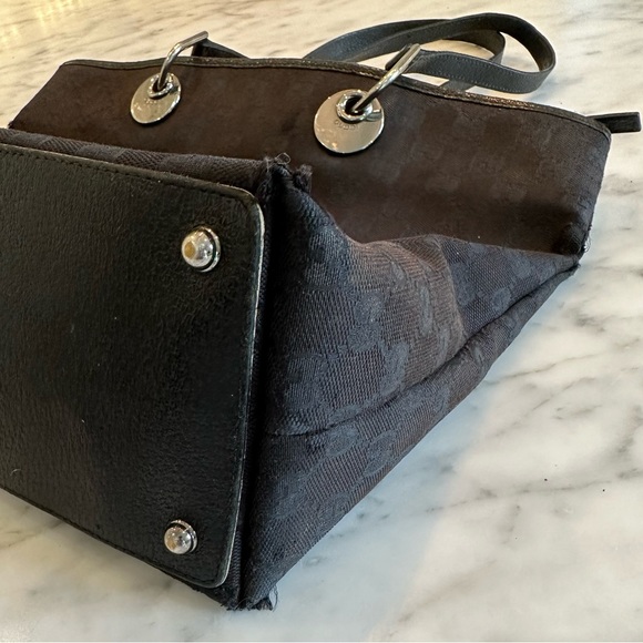 Vintage Gucci Black Fabric Handbag with Polished Chrome Hardware - Picture 4 of 16